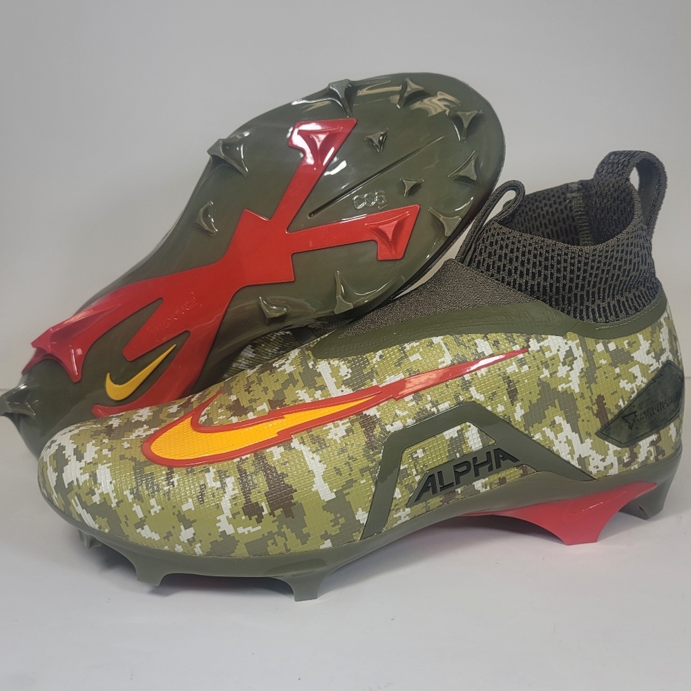 Mens Size 13 Nike Alpha Menace Elite 3 Travis Kelce Mid Football Cleats Camo